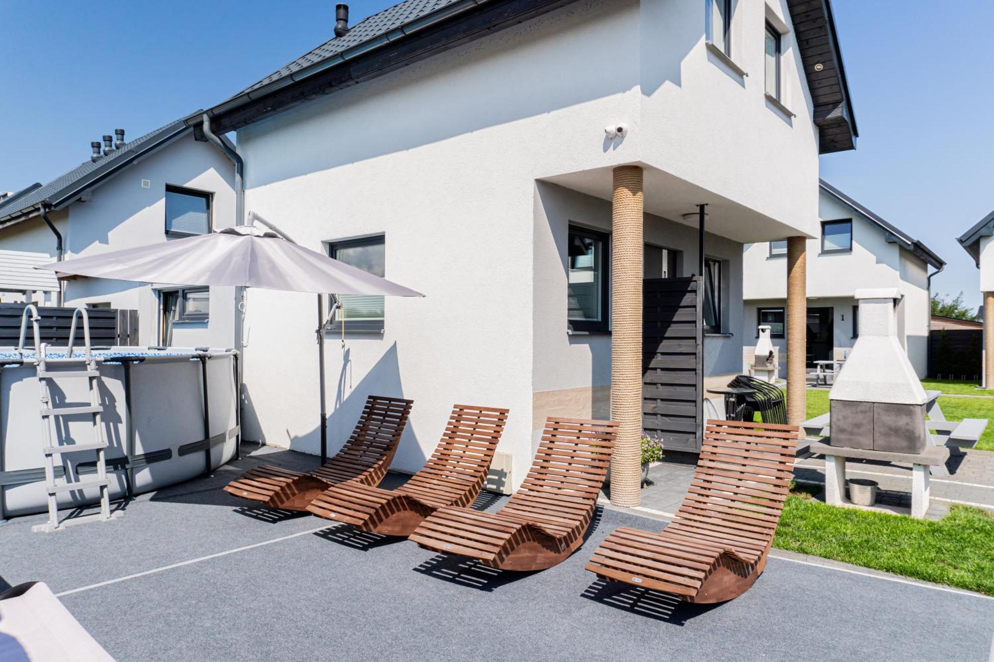 Domki Lesne Zacisze - Domki Z Basenem Jastrzębia Góra Extérieur photo